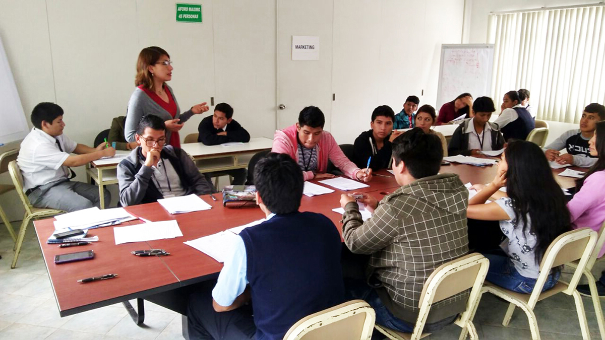 Programa: Patrocinio SENATI para la Formación Profesional Técnica de Jóvenes de Entornos Vulnerables